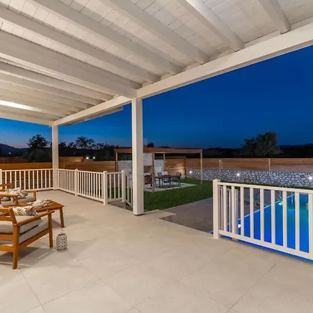 Petra Villa Kolymbia